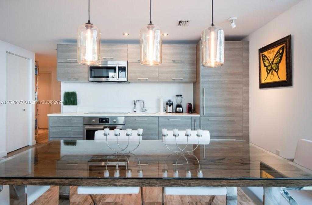 Small Image of 650 NORTH EAST 32 STREET #3207, Miami Number 8