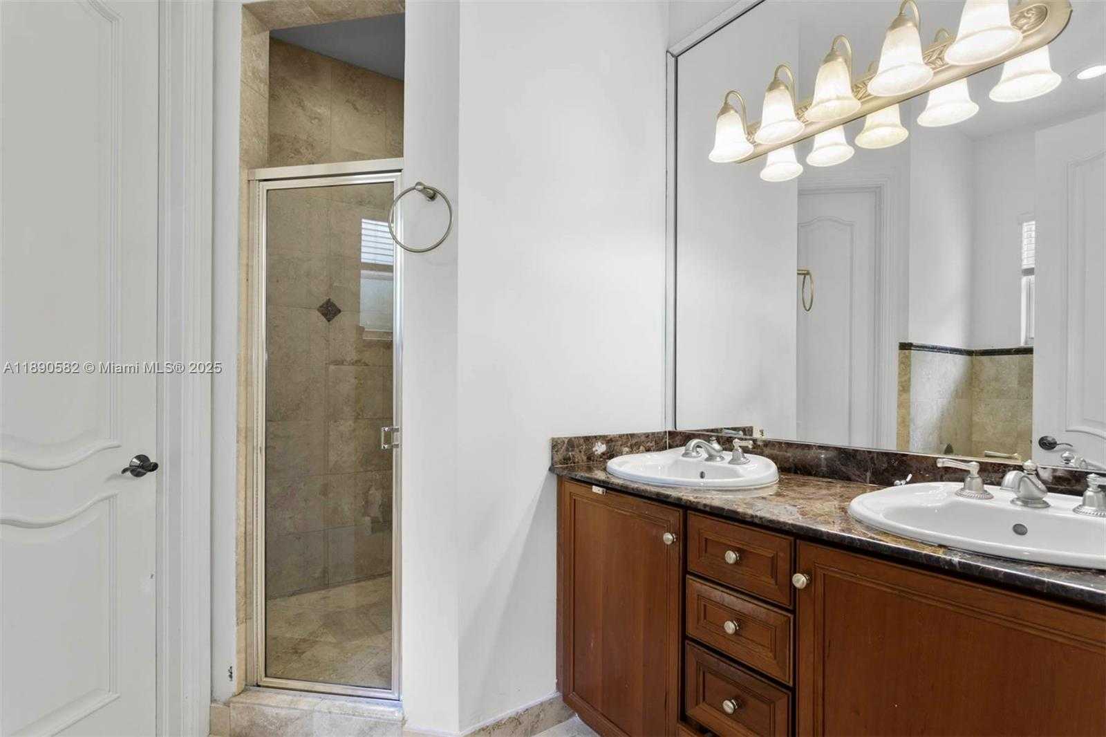 Small Image of 9339 SOUTH WEST 98TH PL, Miami Number 18