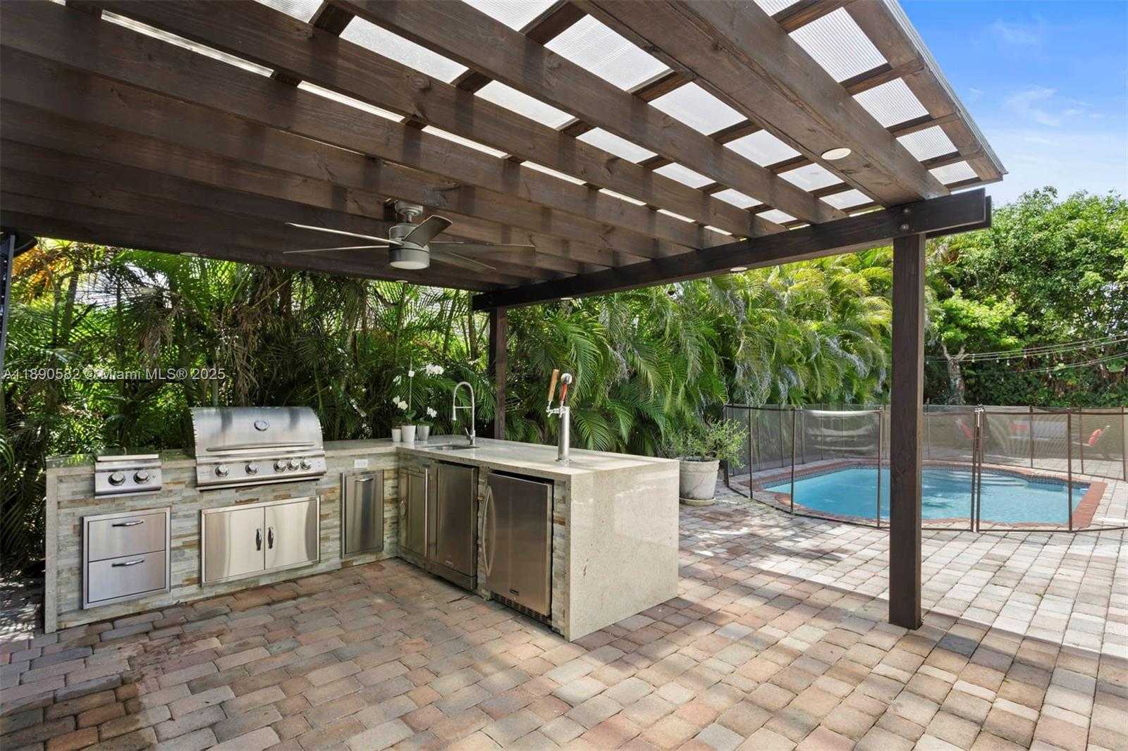 Small Image of 9339 SOUTH WEST 98TH PL, Miami Number 26