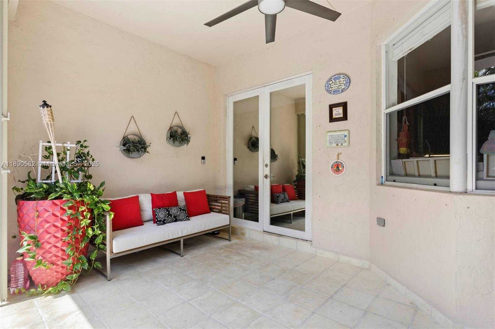 Small Image of 9339 SOUTH WEST 98TH PL, Miami Number 28