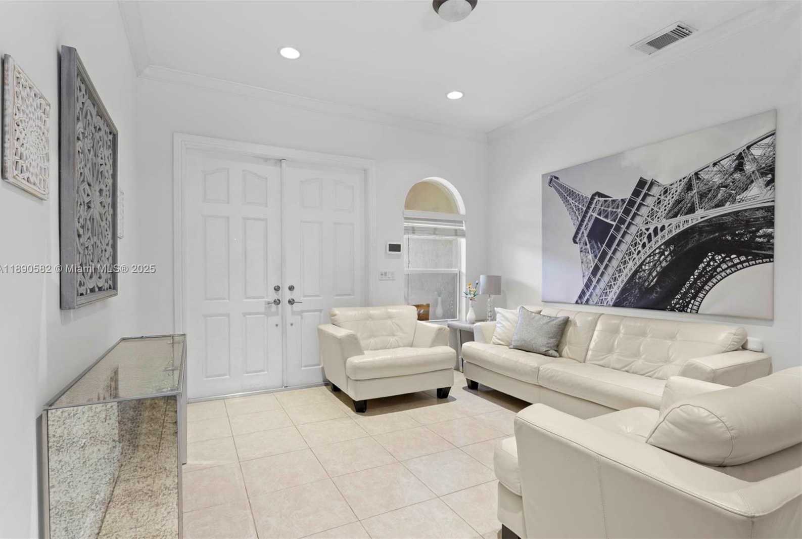 Small Image of 9339 SOUTH WEST 98TH PL, Miami Number 4