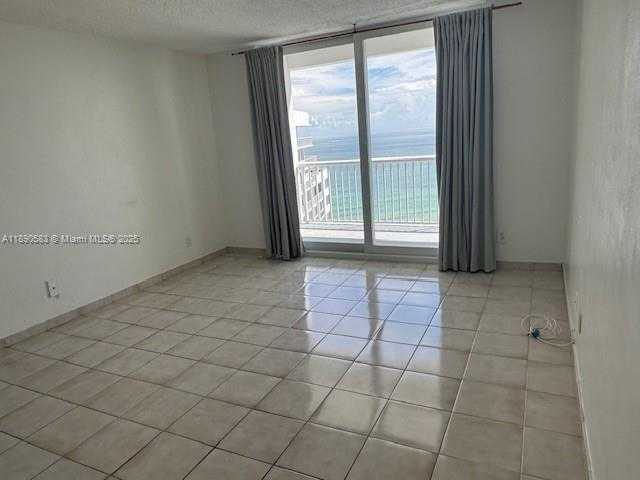 Small Image of 5401 EAST COLLINS AVE #1530, Miami Beach Number 19