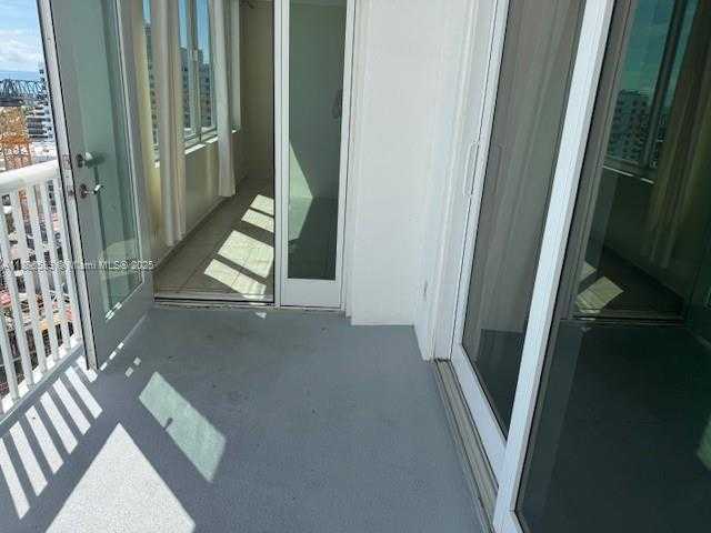 Small Image of 5401 EAST COLLINS AVE #1530, Miami Beach Number 27