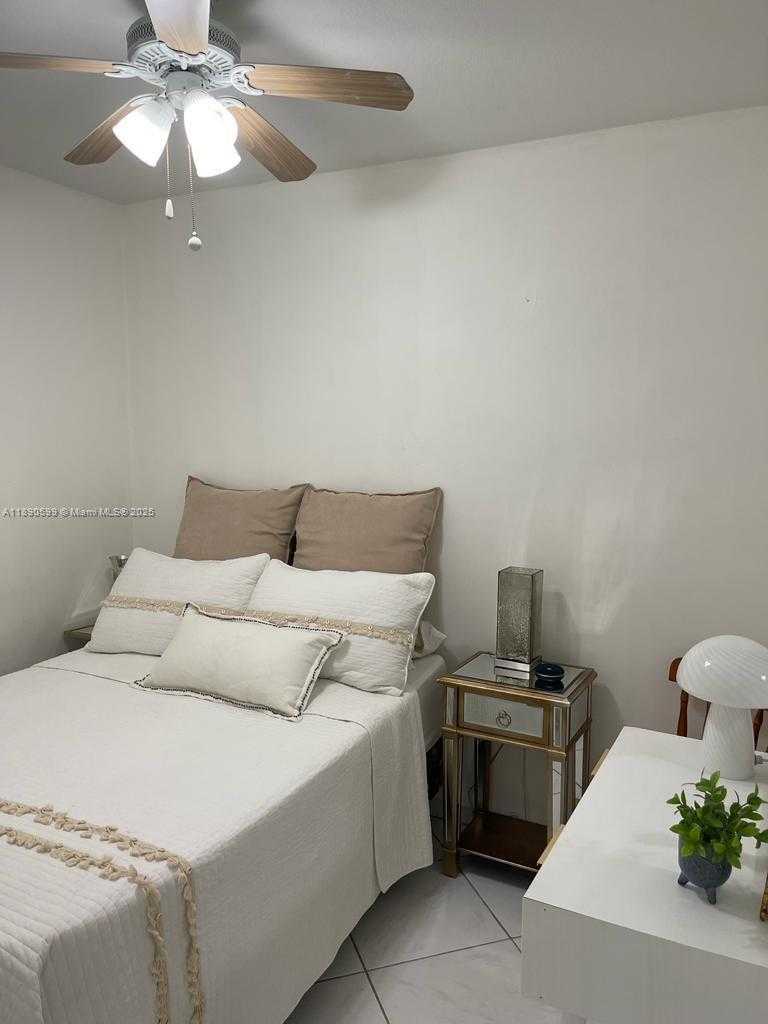 Small Image of 5005 COLLINS AVE #322, Miami Beach Number 11