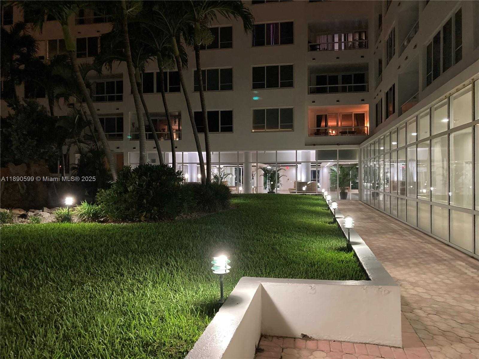 Small Image of 5005 COLLINS AVE #322, Miami Beach Number 13