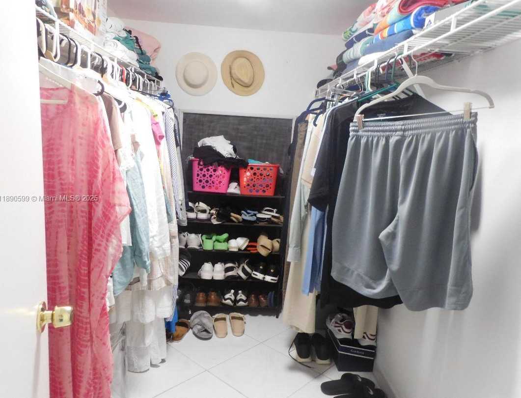 Small Image of 5005 COLLINS AVE #322, Miami Beach Number 9