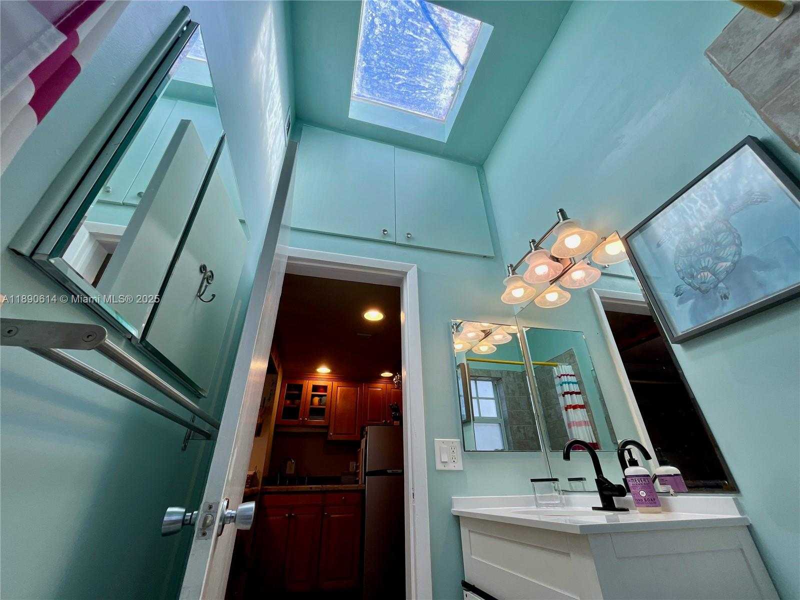 Small Image of 750 PENNSYLVANIA AVE #8, Miami Beach Number 11