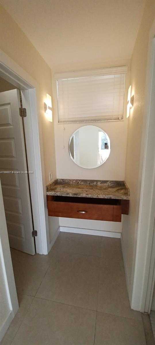 Small Image of 2910 POINT EAST DR #M314, Aventura Number 20