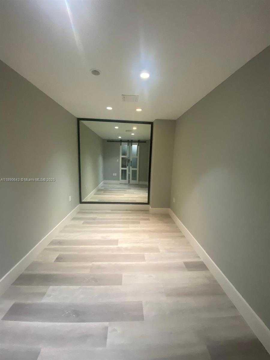 Small Image of 10350 WEST BAY HARBOR DR #7J, Bay Harbor Islands Number 14