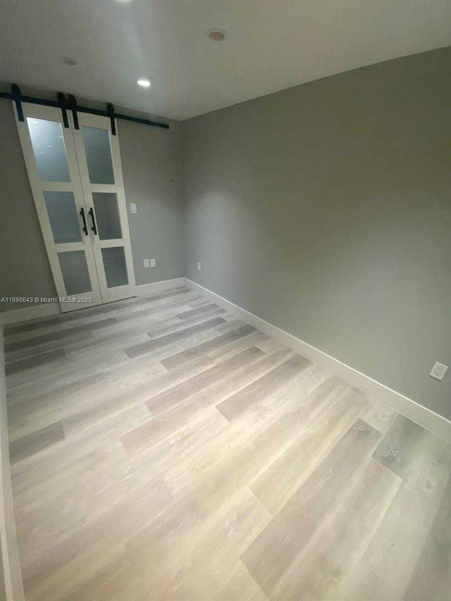 Small Image of 10350 WEST BAY HARBOR DR #7J, Bay Harbor Islands Number 15