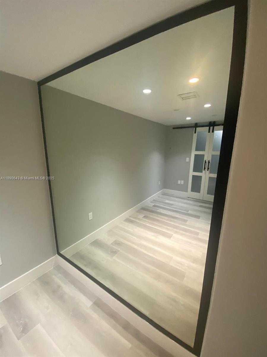 Small Image of 10350 WEST BAY HARBOR DR #7J, Bay Harbor Islands Number 16