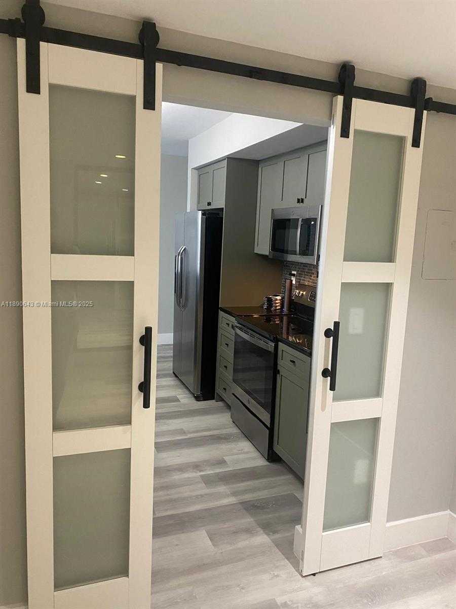 Small Image of 10350 WEST BAY HARBOR DR #7J, Bay Harbor Islands Number 17