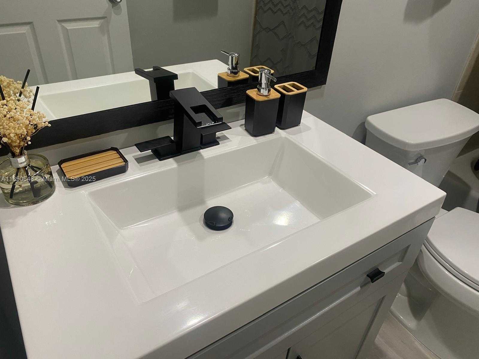 Small Image of 10350 WEST BAY HARBOR DR #7J, Bay Harbor Islands Number 20