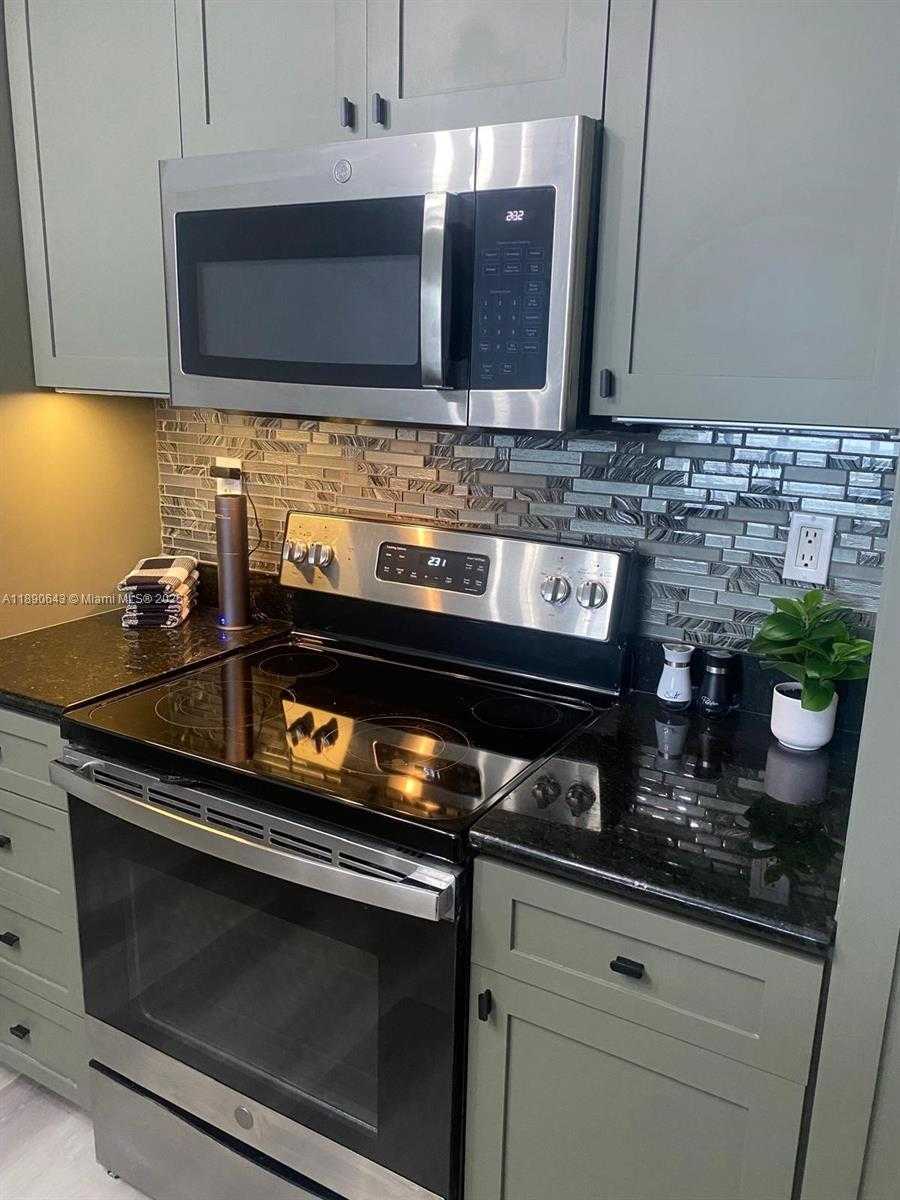 Small Image of 10350 WEST BAY HARBOR DR #7J, Bay Harbor Islands Number 9