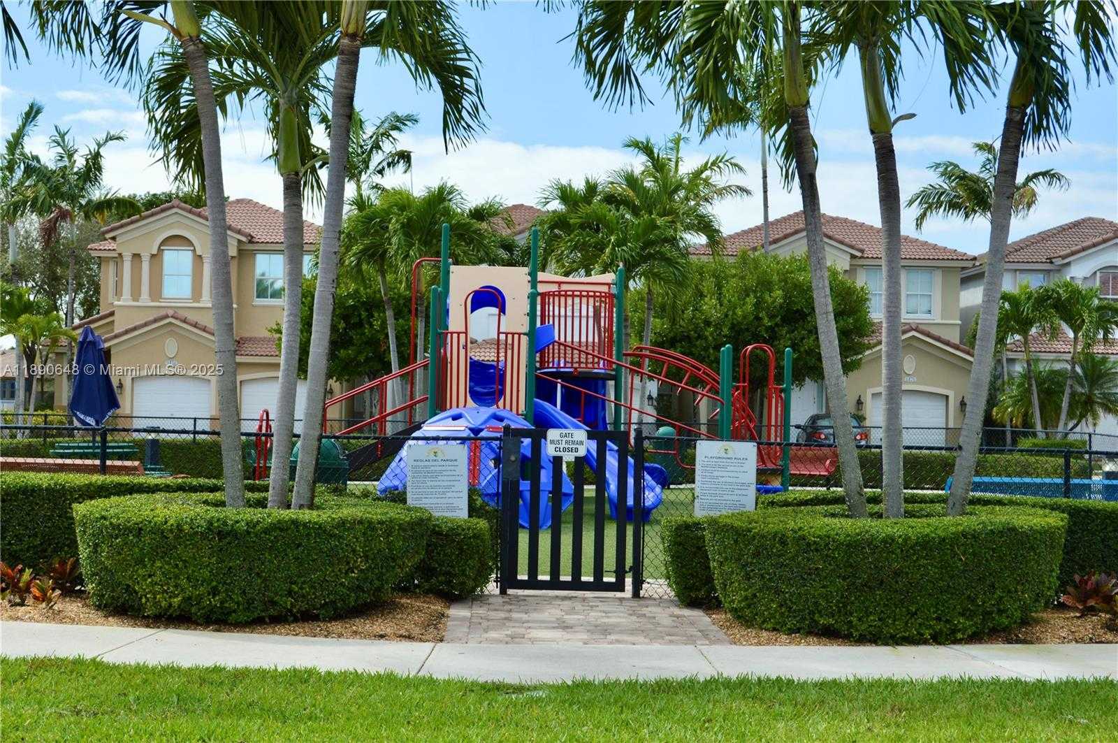 Small Image of 10807 NORTH WEST 84TH LN #10807, Doral Number 19