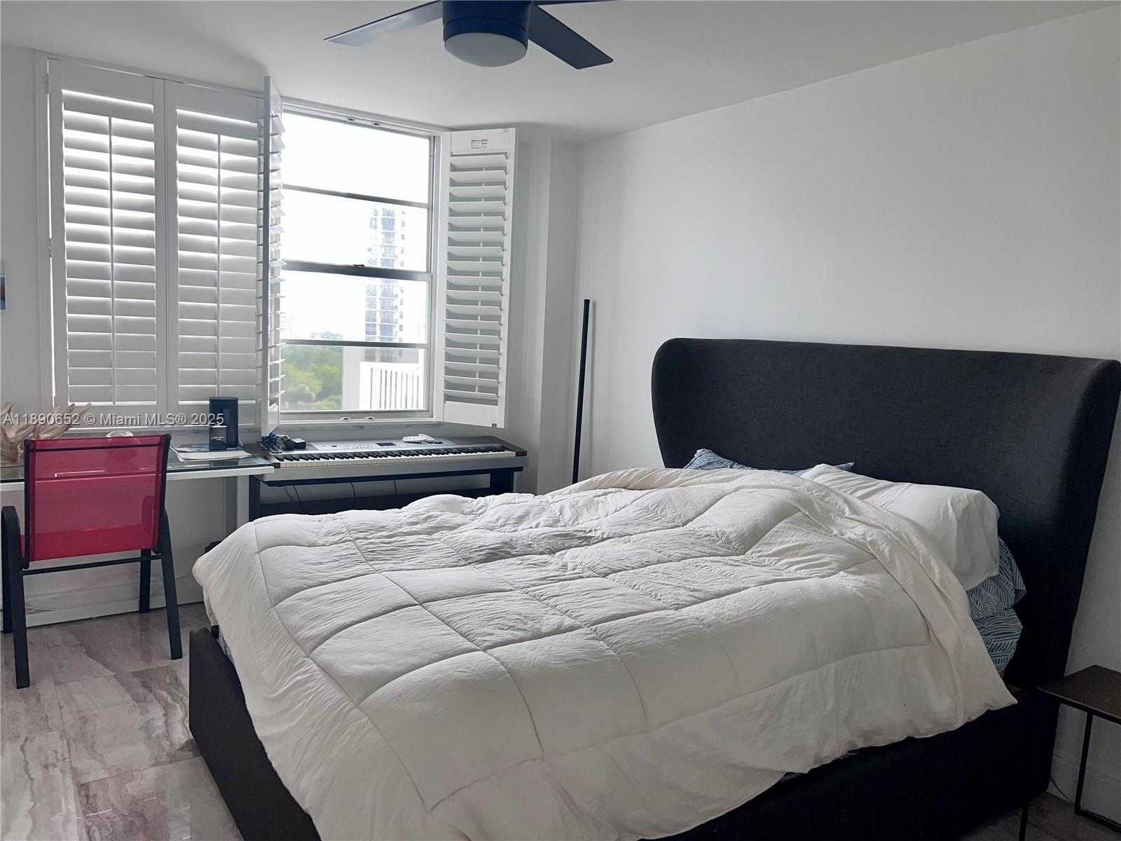 Small Image of 2851 NORTH EAST 183RD ST #1017E, Aventura Number 27