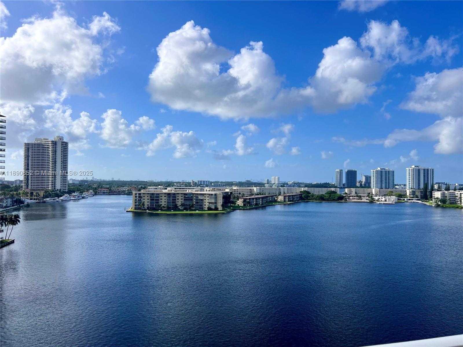 Small Image of 2851 NORTH EAST 183RD ST #1017E, Aventura Number 3