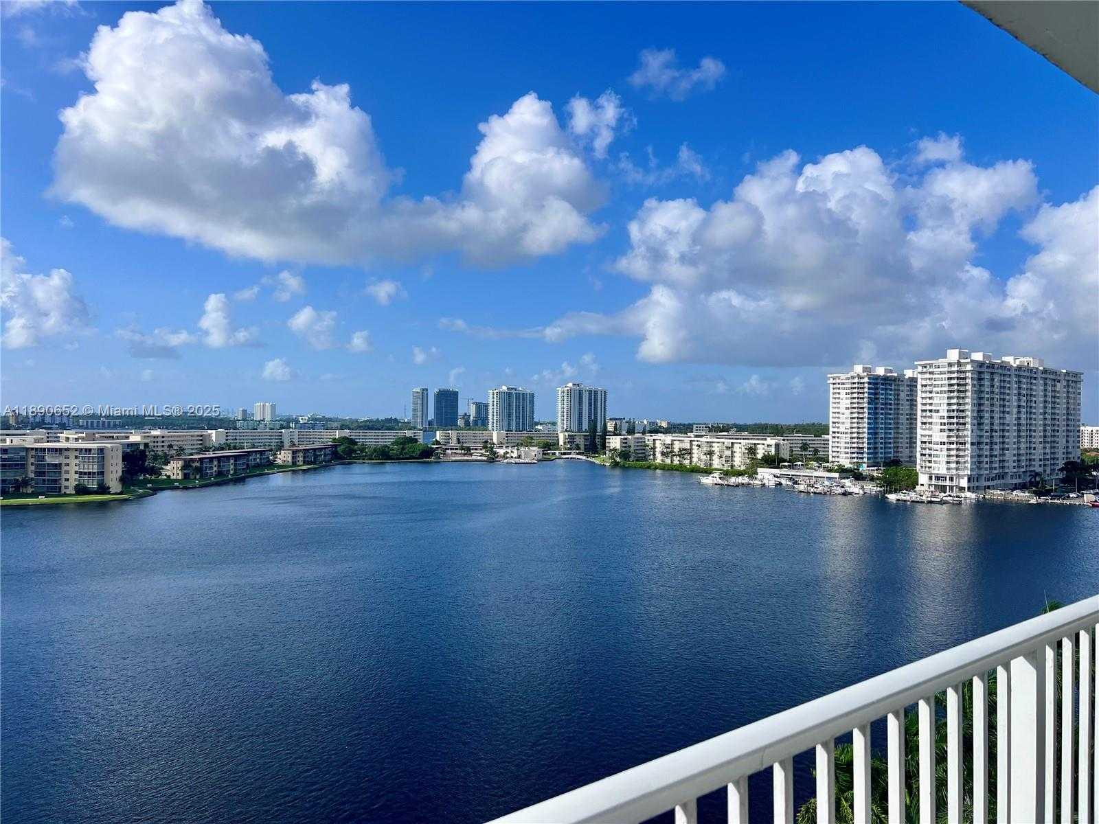 Small Image of 2851 NORTH EAST 183RD ST #1017E, Aventura Number 5