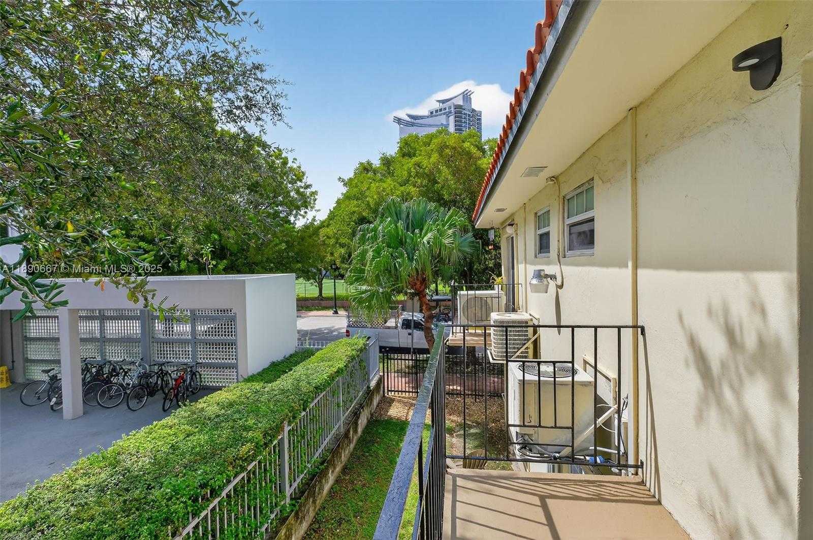Small Image of 345 MICHIGAN AVE #2, Miami Beach Number 21