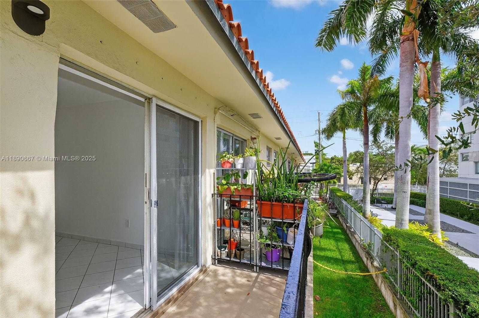 Small Image of 345 MICHIGAN AVE #2, Miami Beach Number 22