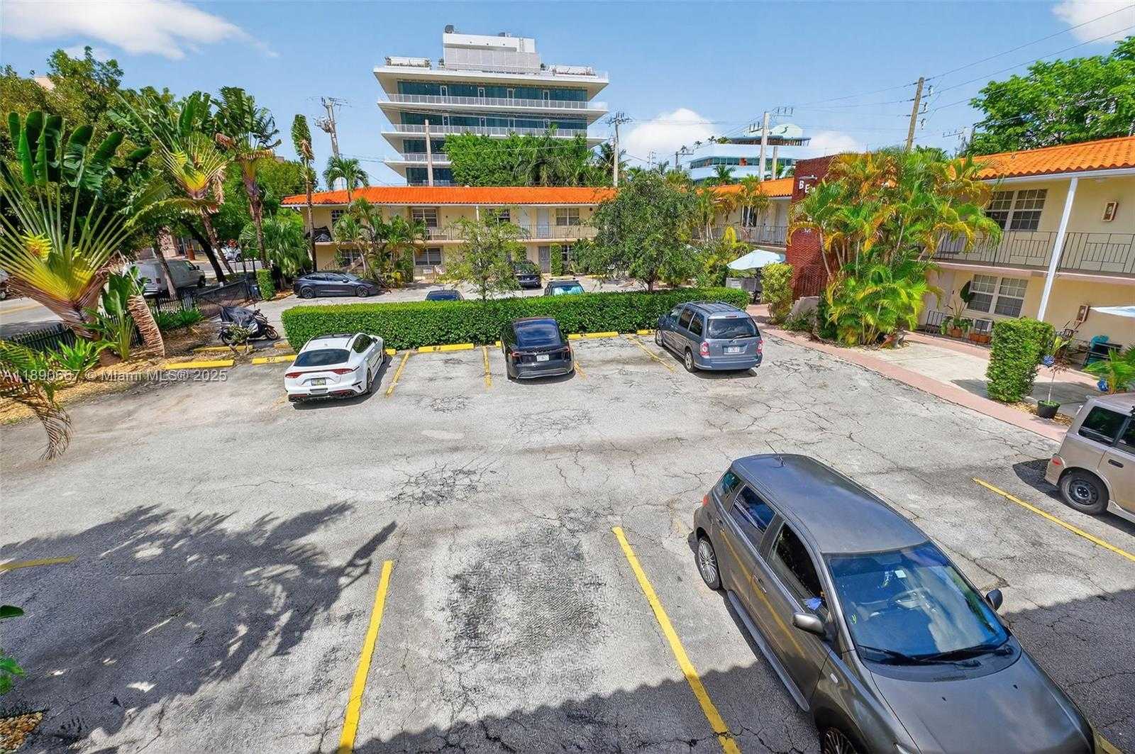 Small Image of 345 MICHIGAN AVE #2, Miami Beach Number 23