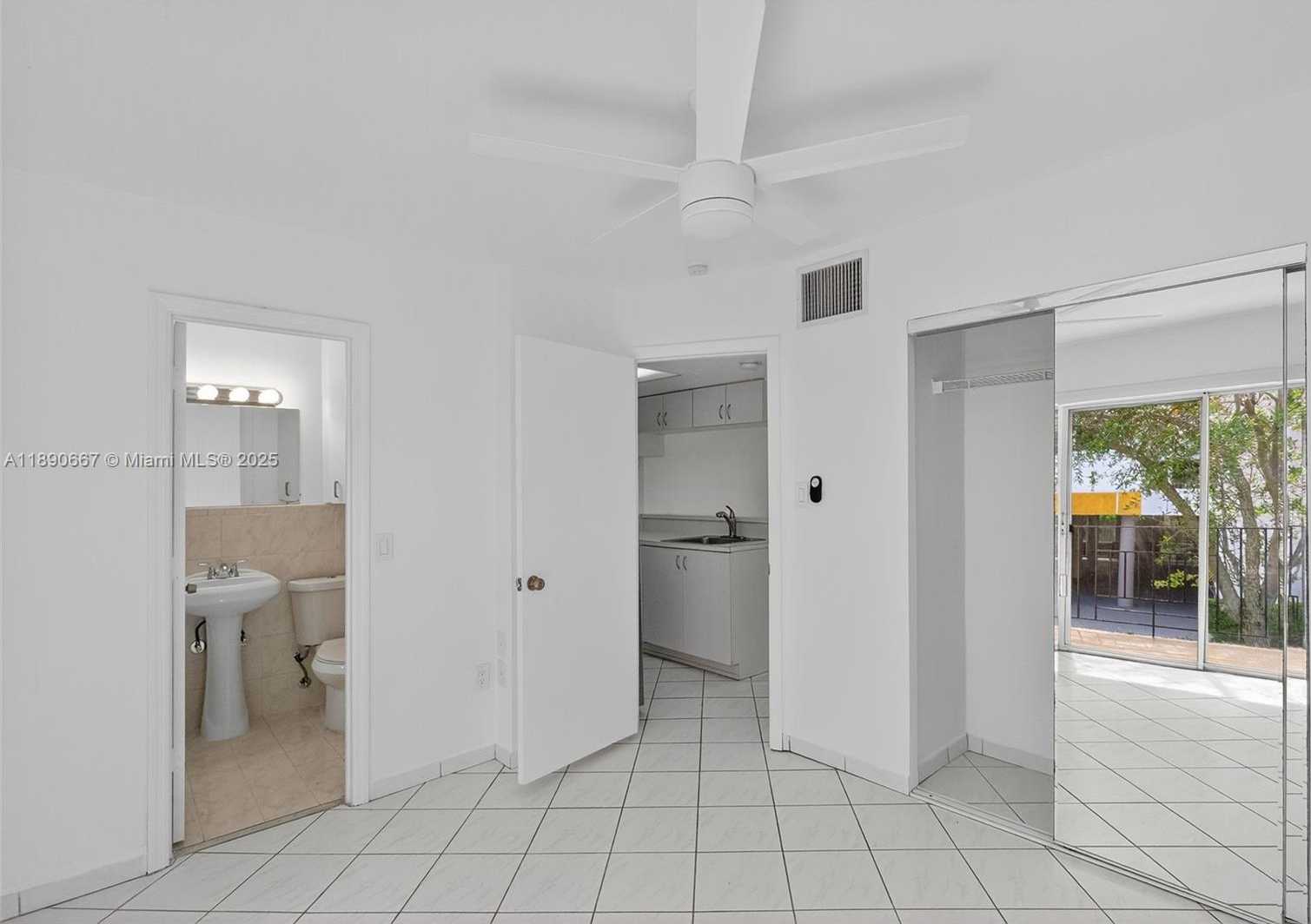 Small Image of 345 MICHIGAN AVE #2, Miami Beach Number 7