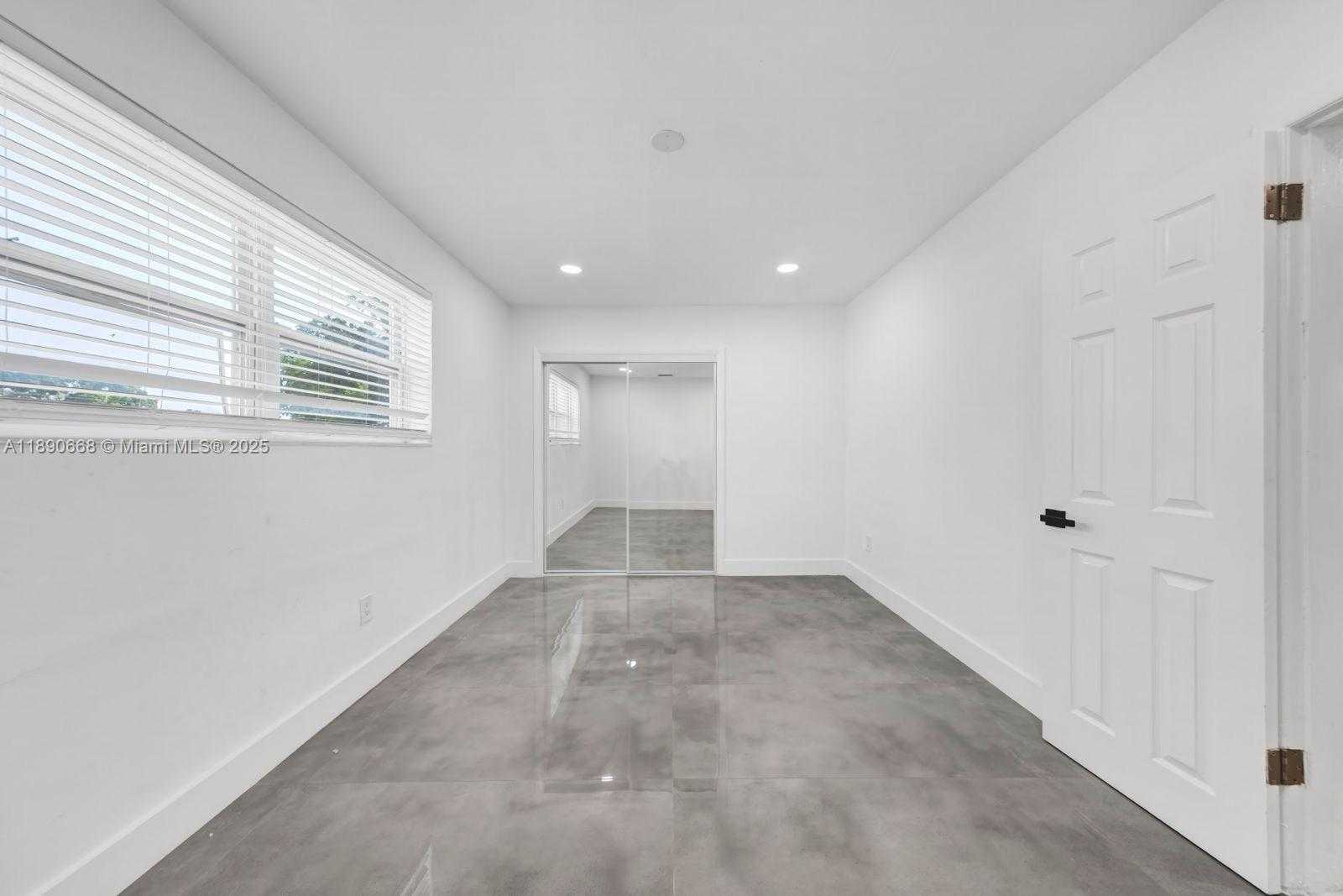 Small Image of 3210 NORTH 72ND WAY, Hollywood Number 15