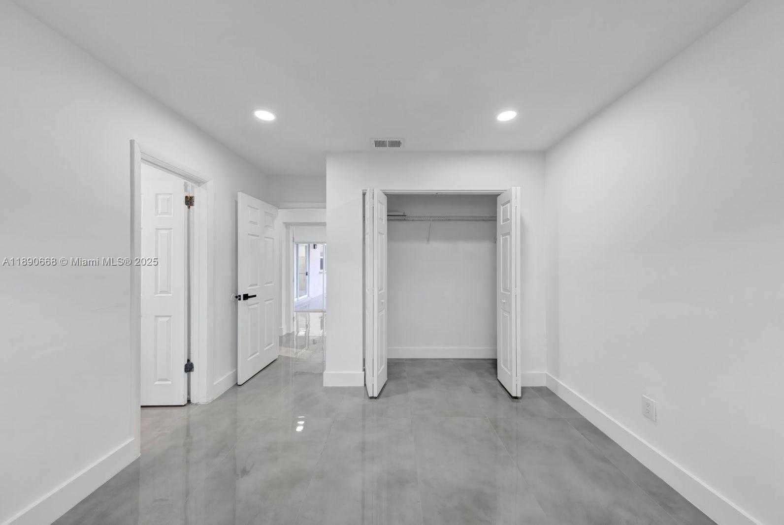 Small Image of 3210 NORTH 72ND WAY, Hollywood Number 19