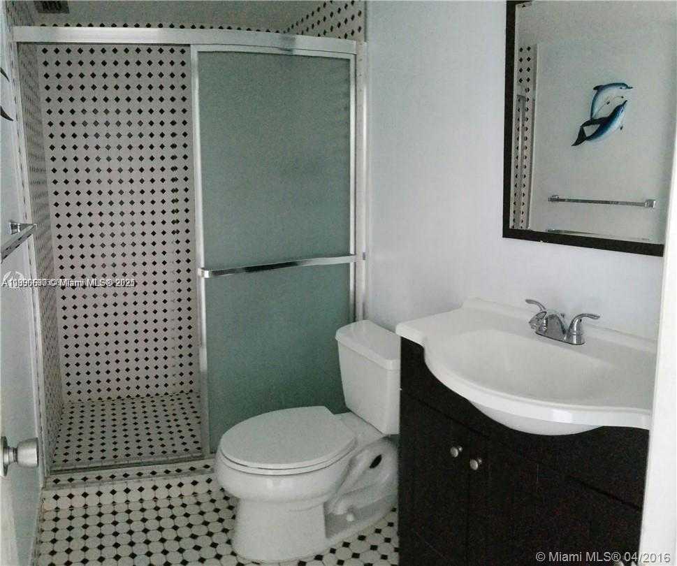Small Image of 5555 COLLINS AVE #11U, Miami Beach Number 19