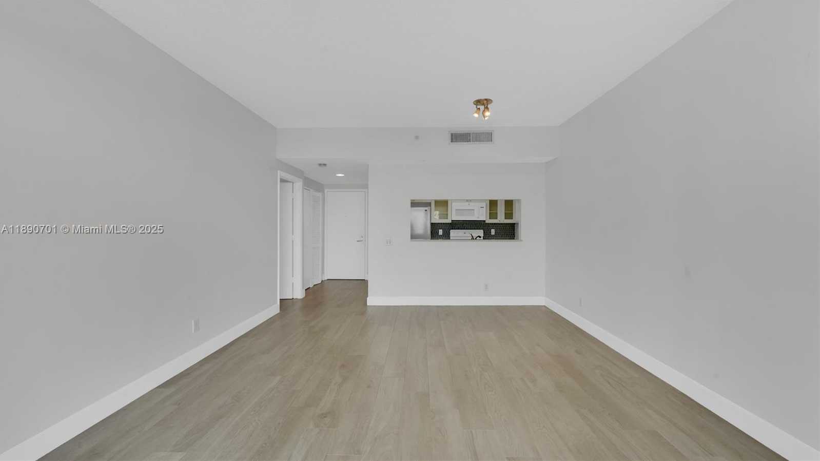 Small Image of 2475 BRICKELL AVE #803, Miami Number 10