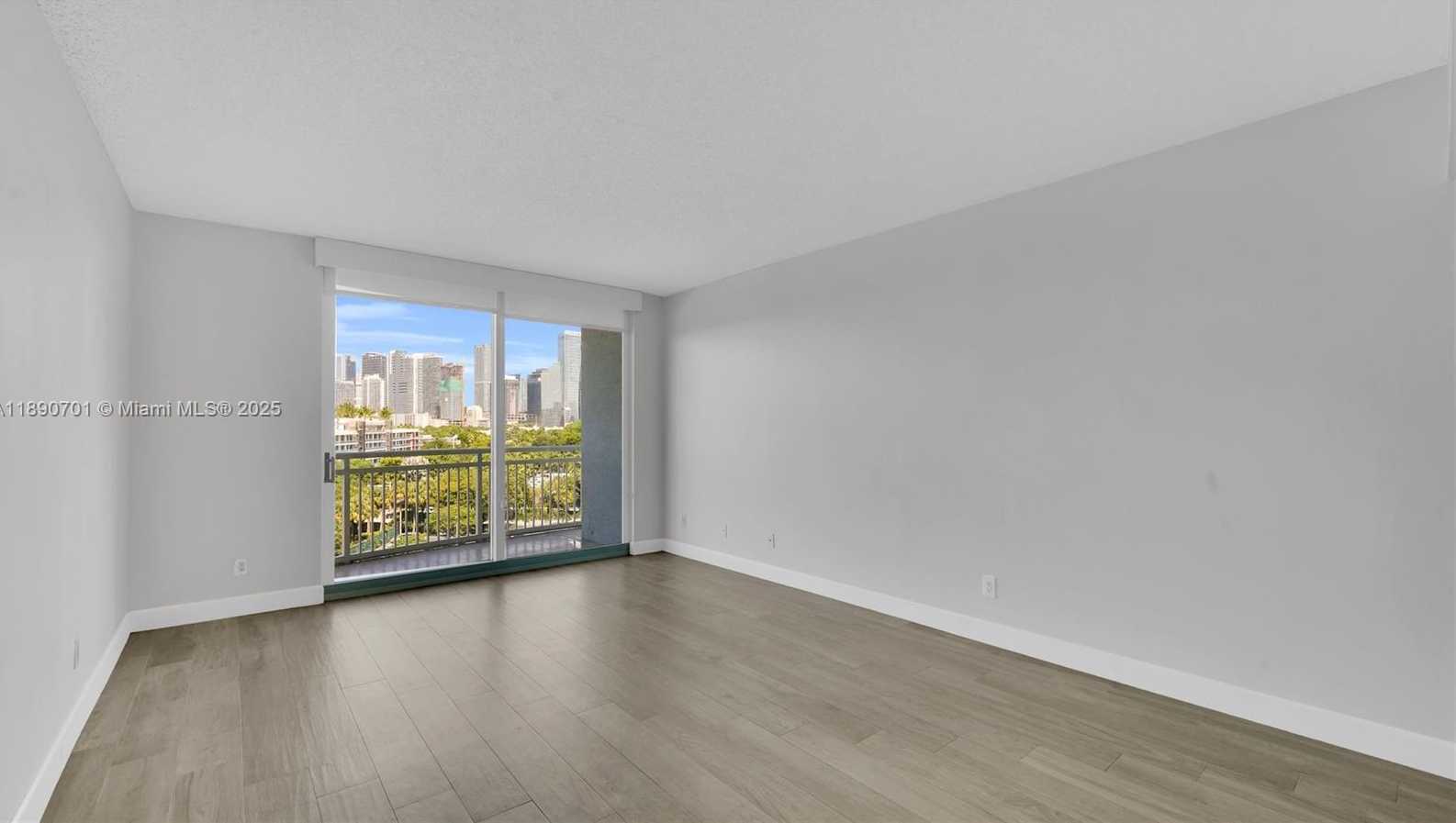 Small Image of 2475 BRICKELL AVE #803, Miami Number 24