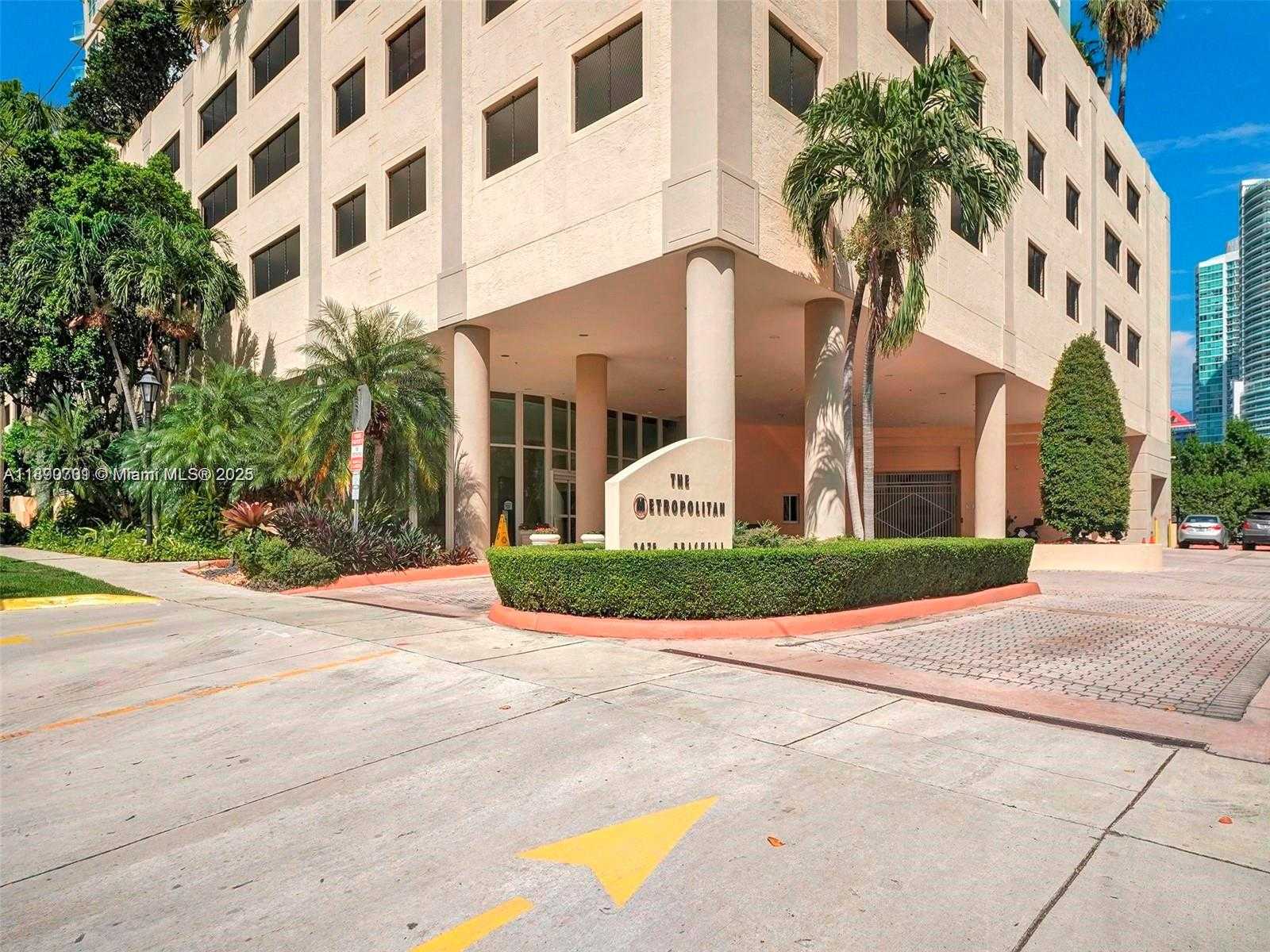 Small Image of 2475 BRICKELL AVE #803, Miami Number 54