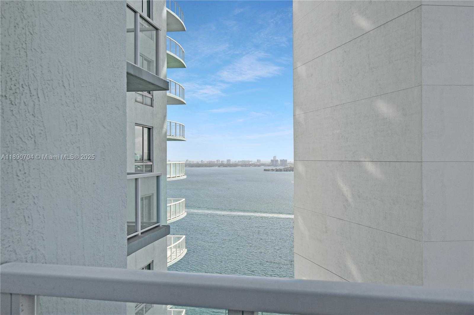 Small Image of 1900 NORTH BAYSHORE DR #2807, Miami Number 14