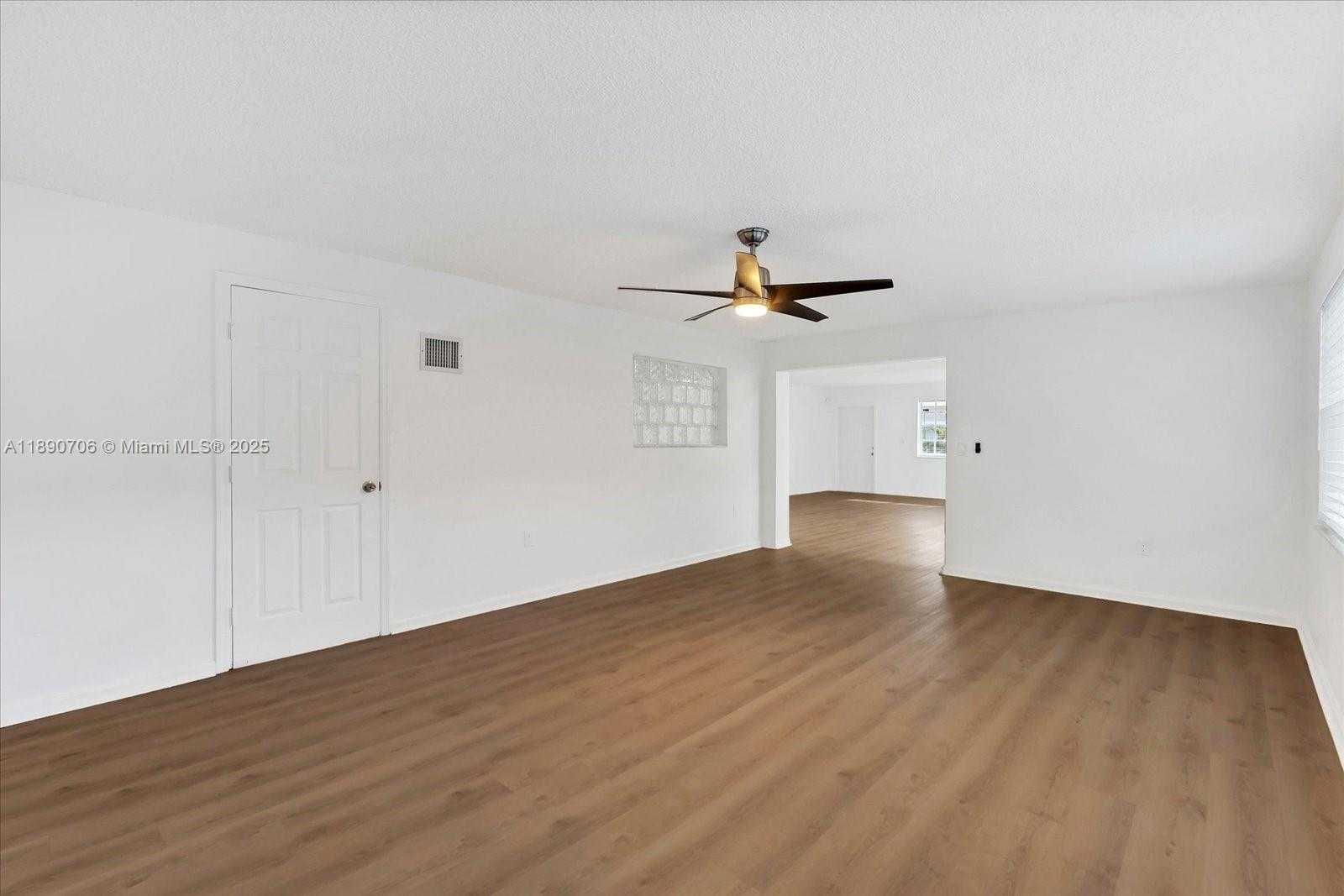 Small Image of 4090 SOUTH WEST 69TH AVE, Miami Number 11