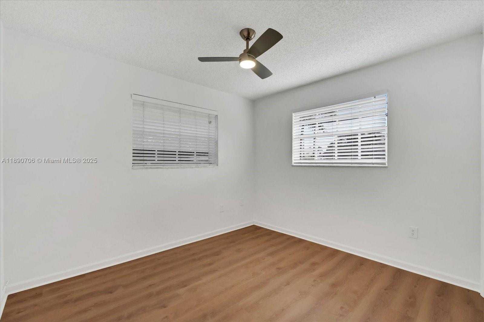 Small Image of 4090 SOUTH WEST 69TH AVE, Miami Number 13