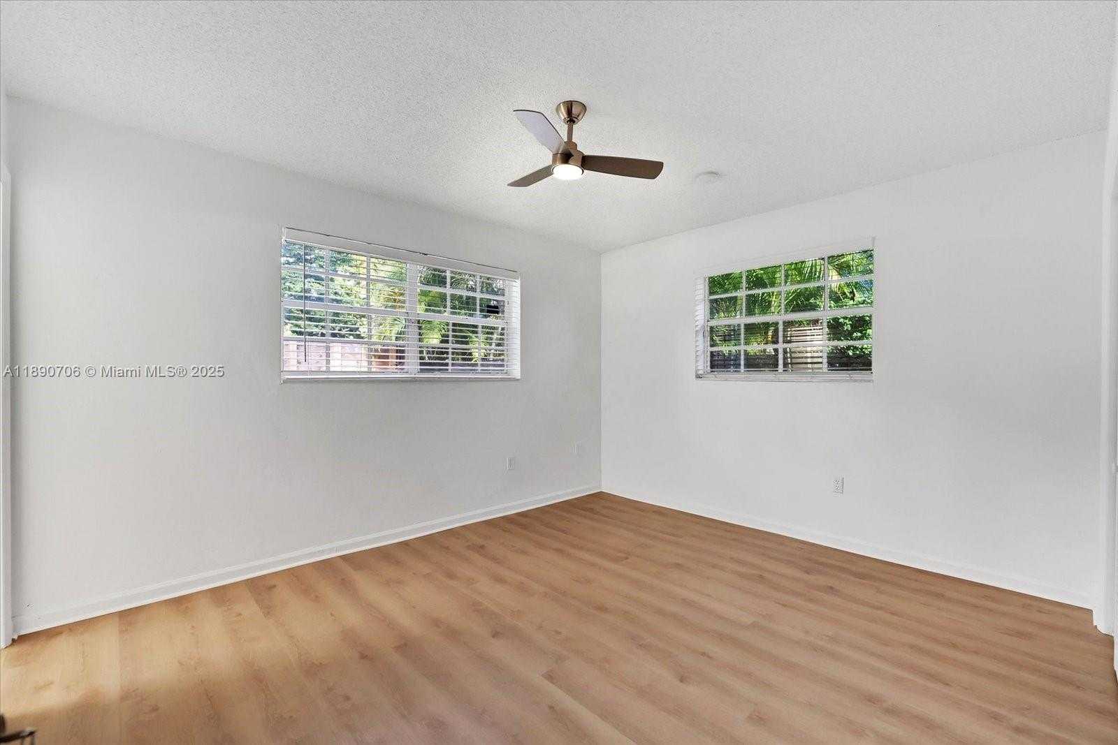 Small Image of 4090 SOUTH WEST 69TH AVE, Miami Number 18