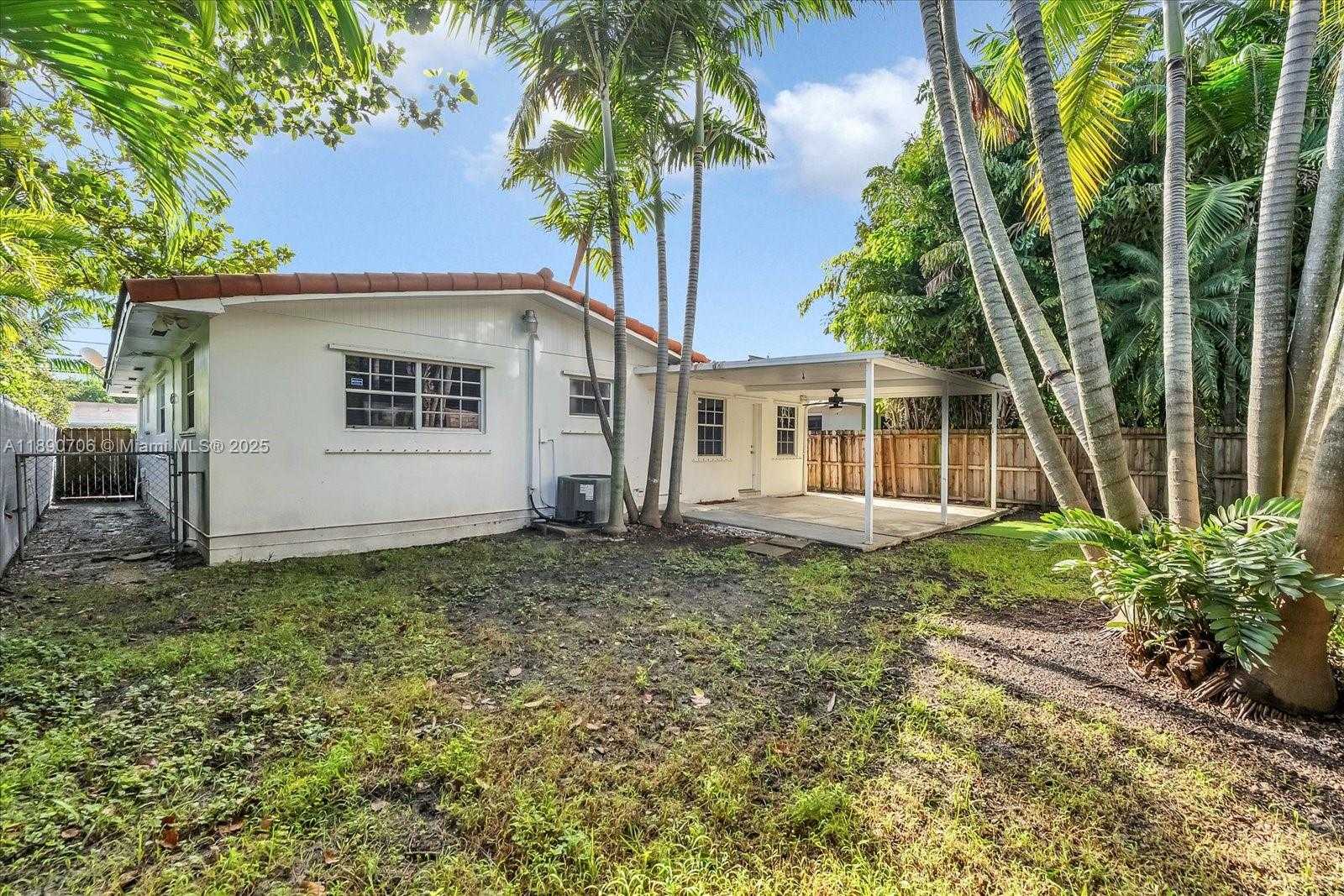 Small Image of 4090 SOUTH WEST 69TH AVE, Miami Number 23