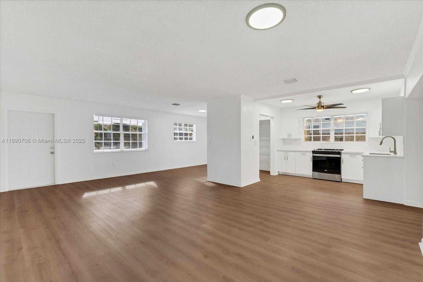 Small Image of 4090 SOUTH WEST 69TH AVE, Miami Number 6
