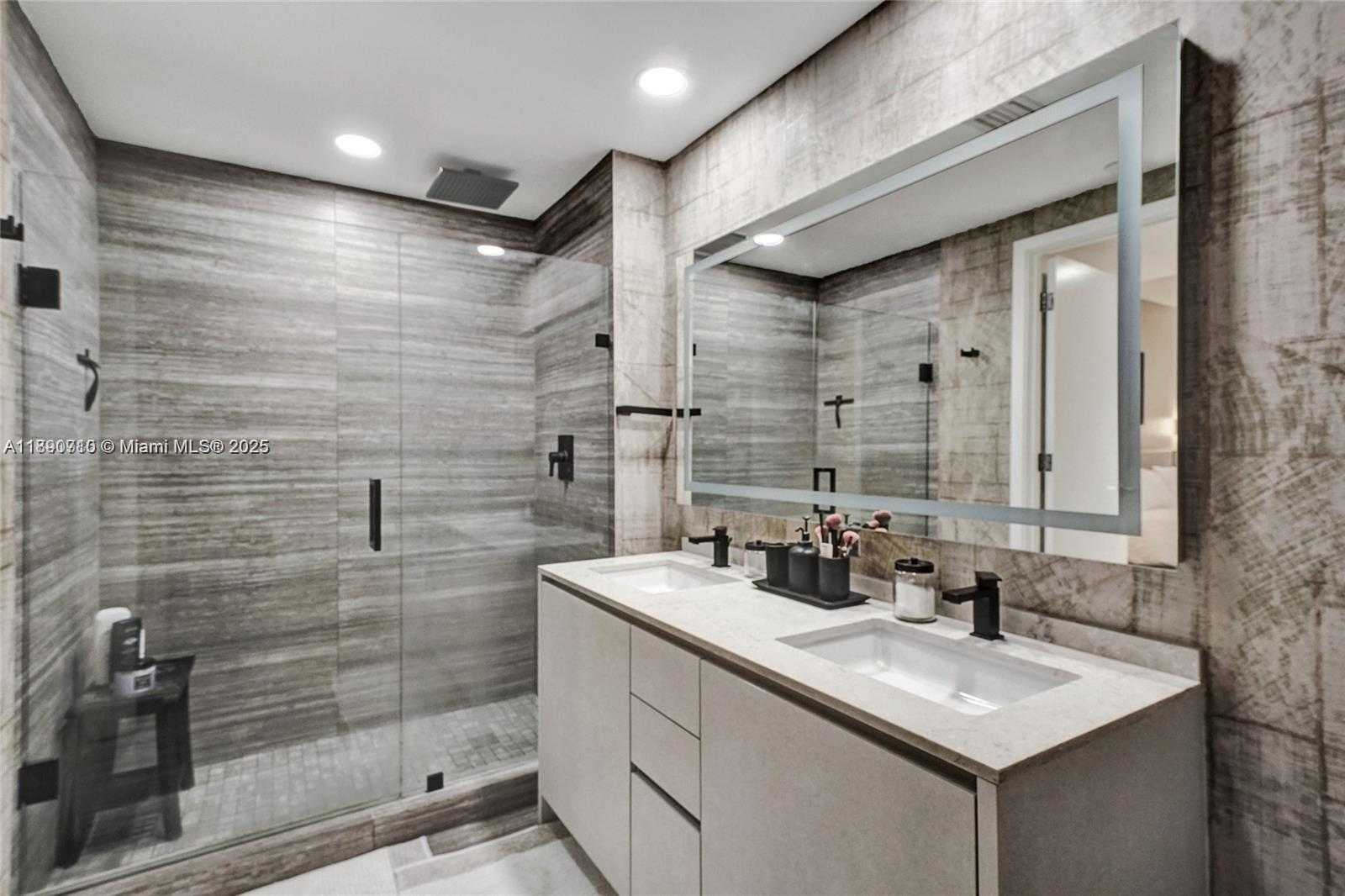 Small Image of 1010 BRICKELL AVE #4009, Miami Number 13