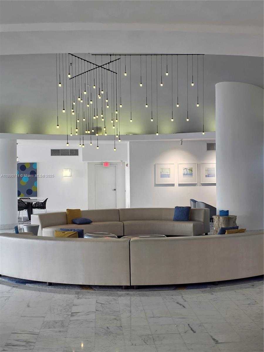 Small Image of 1000 WEST AVE #1104, Miami Beach Number 11