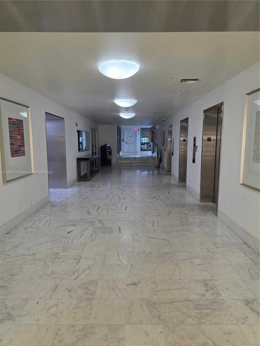 Small Image of 1000 WEST AVE #1104, Miami Beach Number 8