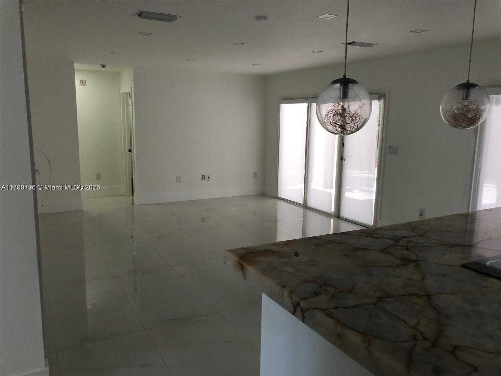 Small Image of 15751 SOUTH WEST 46TH ST #n/a, Miami Number 11