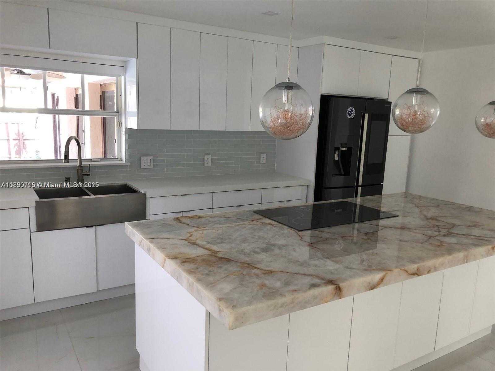 Small Image of 15751 SOUTH WEST 46TH ST #n/a, Miami Number 8