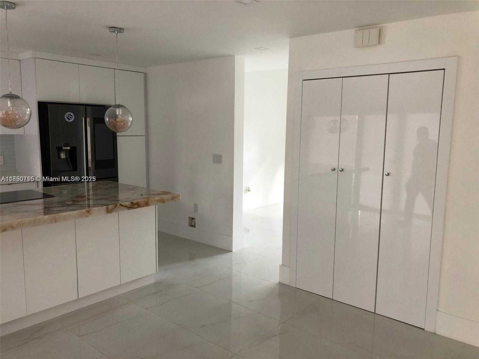 Small Image of 15751 SOUTH WEST 46TH ST #n/a, Miami Number 9