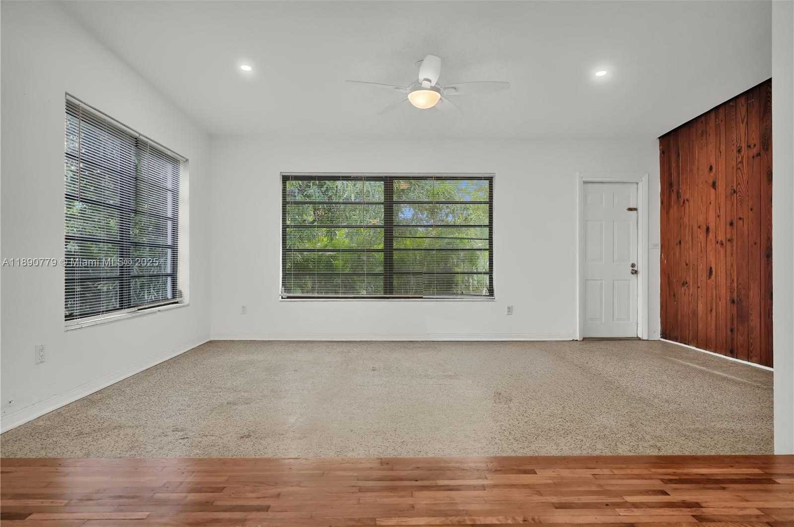 Small Image of 132 NORTH WEST 40TH ST, Miami Number 4