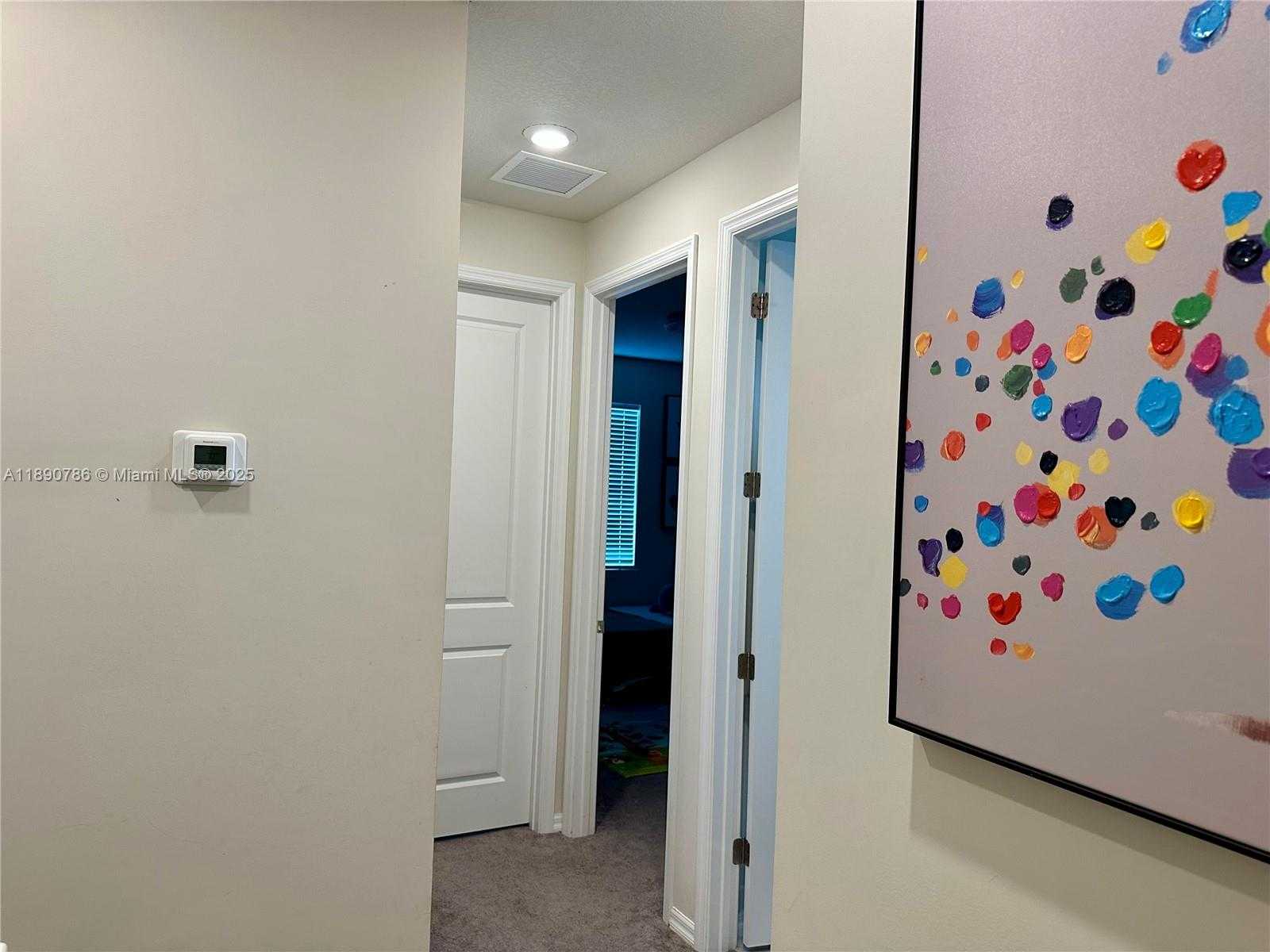 Small Image of 4144 GREENWAY DR #4144, Hollywood Number 17