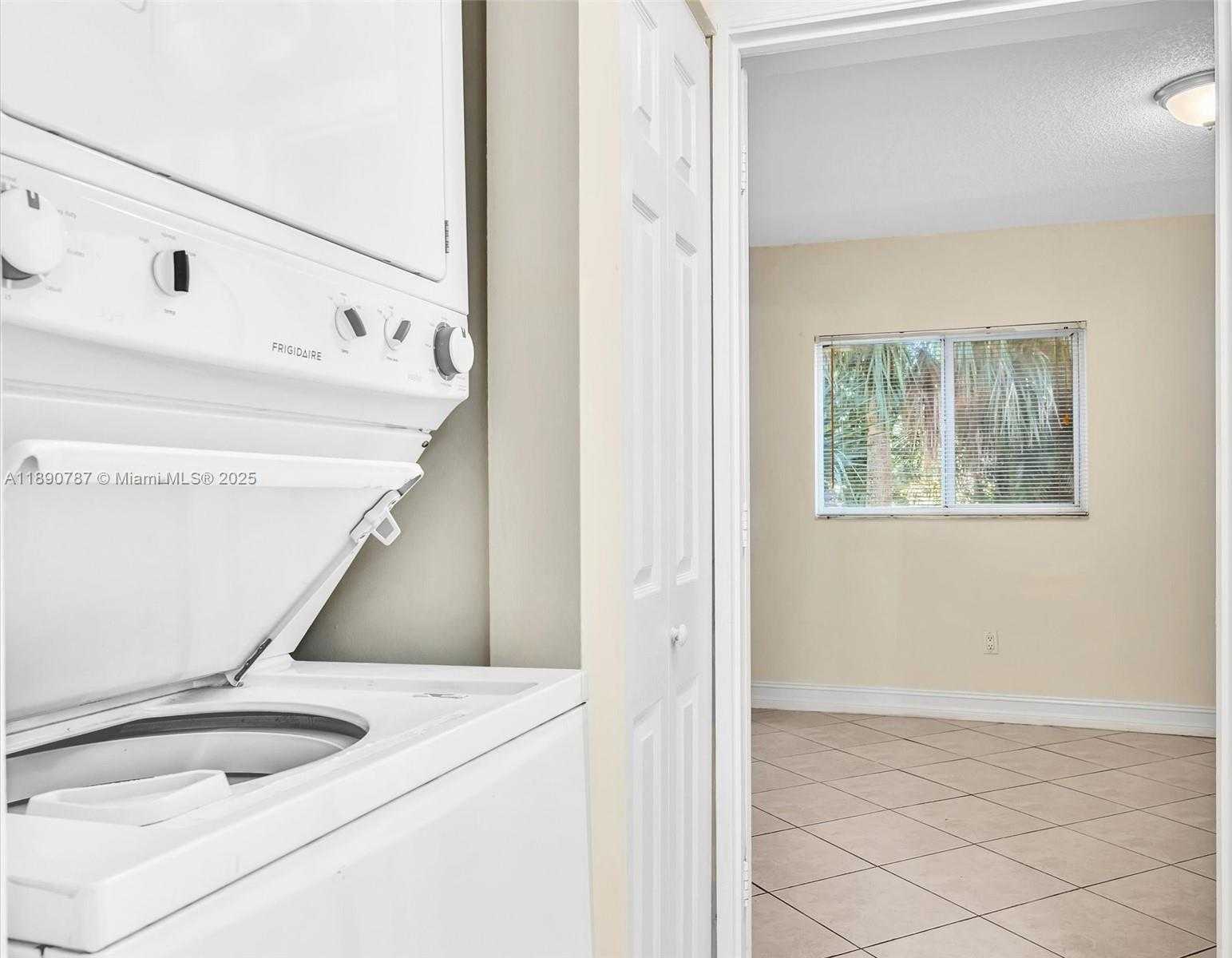 Small Image of 3610 NORTH 56TH AVE #202, Hollywood Number 22