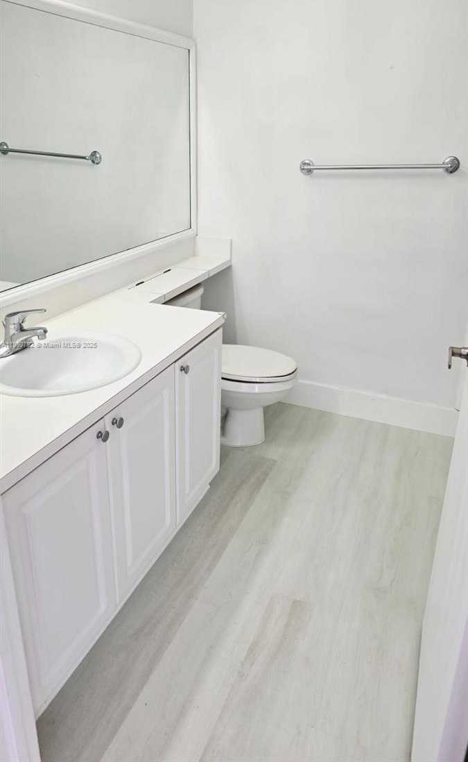 Small Image of 5245 NORTH WEST 112TH AVE #3, Doral Number 22