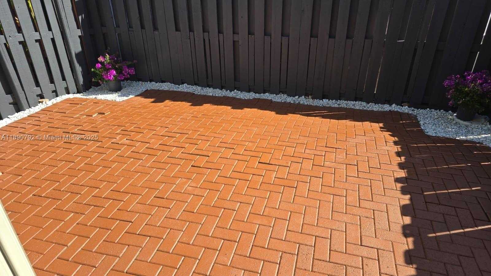 Small Image of 5245 NORTH WEST 112TH AVE #3, Doral Number 25