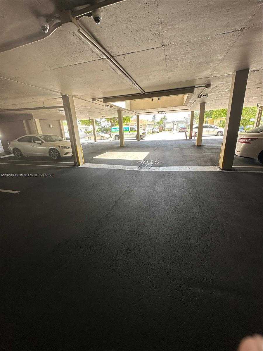 Small Image of 1811 JEFFERSON ST #310, Hollywood Number 15